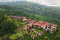 Fotografer Asing Abadikan Hotel Berhantu Tommy Soeharto di Bedugul