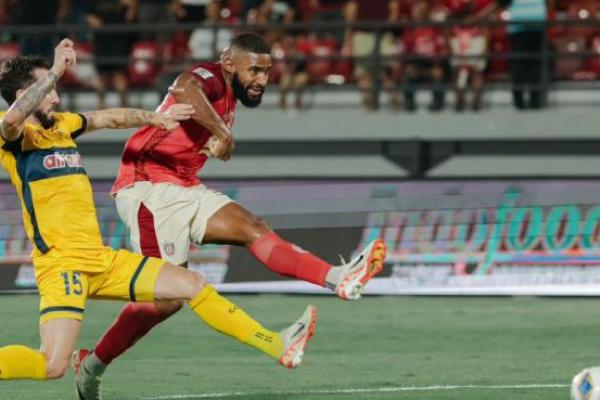 Bali United harus menelan pil pahit pasca takluk 1-2 saat menjamu Central Coast Mariners, pada Rabu (8/11) malam di Stadion Kapten I Wayan Dipta, Gianyar.