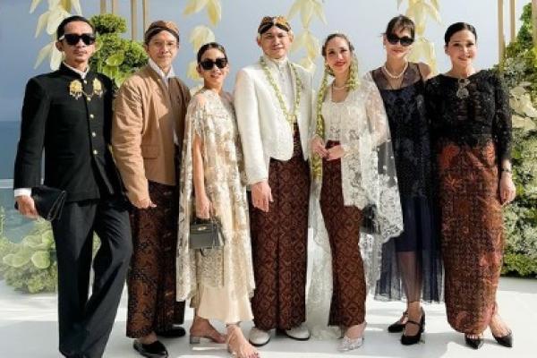 Mahar Tiko ke BCL Ternyata Bisa Beli Mobil Ini Cash