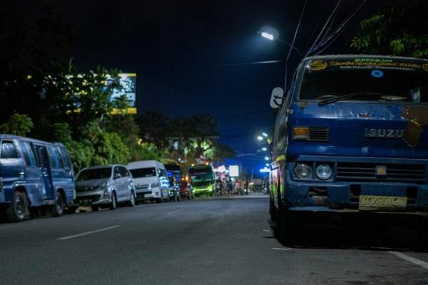 Jarang ditemui fenomena parkir liar di Bali. Alasannya, sudah ada regulasi yang mengatur detil mengenai parkir dan besaran tarifnya, sehingga meminimalisasi praktik pungutan liar (pungli).