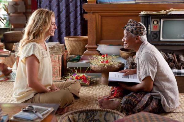Bali dengan keindahan alamnya yang menakjubkan dan budaya yang kaya