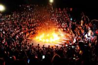 Magis Pertunjukan Tari Kecak di Uluwatu yang Memikat Mata
