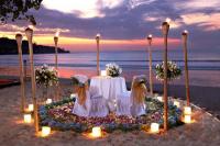 Rencanakan Lamaran Romantis Saat Makan Malam di Pantai Jimbaran